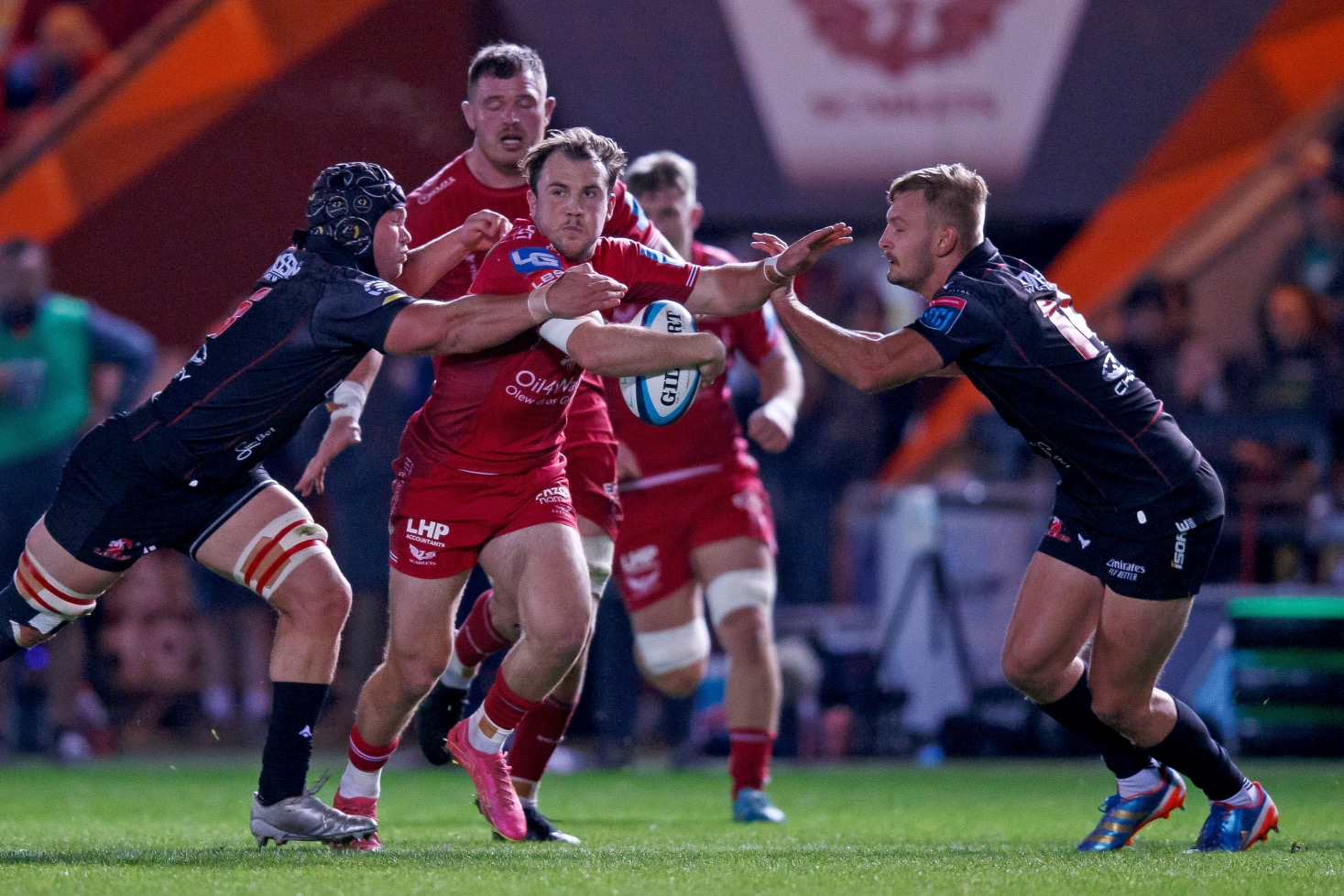 Ioan Lloyd proud to wear Scarlets number 10 jersey - Scarlets Rugby