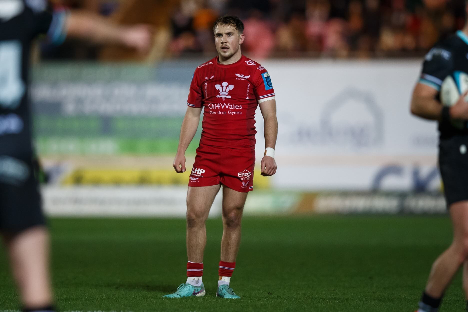 Ioan Lloyd to start at 10 at Twickenham - Scarlets Rugby